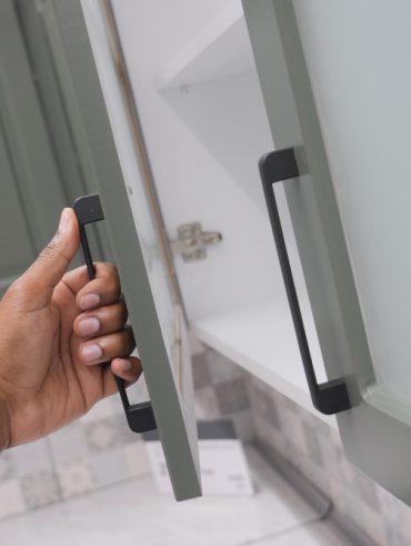 Choisir la poignée de porte de cuisine idéale pour allier style et fonctionnalité