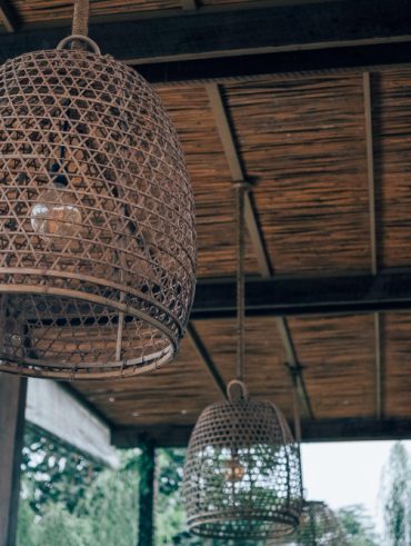 Pergola canisse bambou pour un abri naturel et élégant