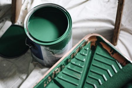 Tout savoir sur la résine peinture pour meuble