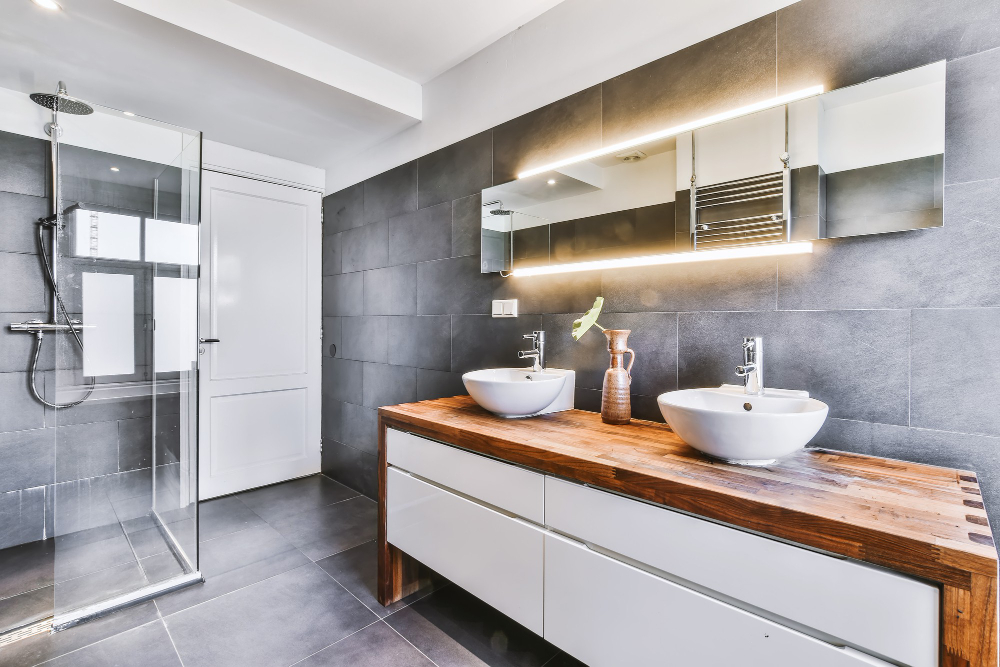 sublimer une douche à l’italienne dans une petite salle de bain.jpg