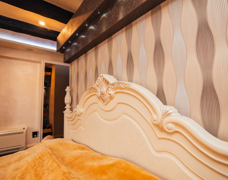Tête de lit peinture originale pour un décor unique