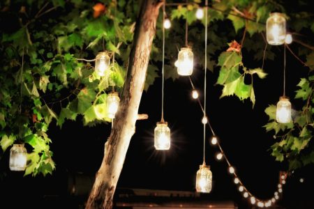 Créer une ambiance guinguette authentique pour transformer votre jardin