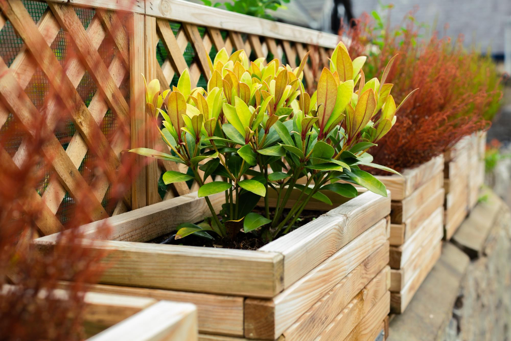 le guide pour fabriquer soi-même une jardinière en bois