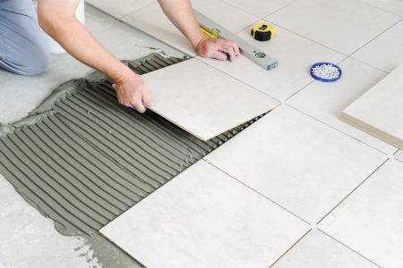 guide complet étape par étape pour réussir la pose du carrelage