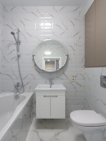 Plan de petite salle de bain avec wc pour optimiser l'espace avec style